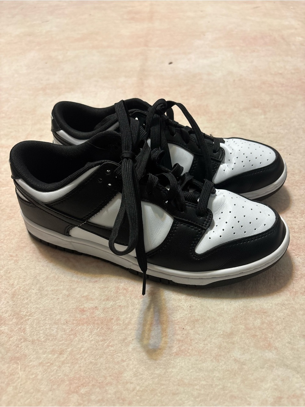 Panda dunks